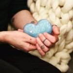 Estufita de Bolsillo Calentador de Manos calor instantaneo - Imagen 12