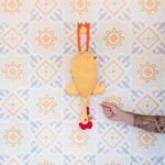 Dispenser organizador de bolsas gallina Etelvina Figuras - Imagen 4